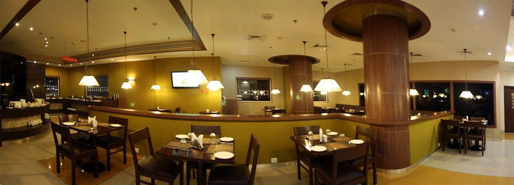 Ahmedabad Vastrapur Hotell Eksteriør bilde