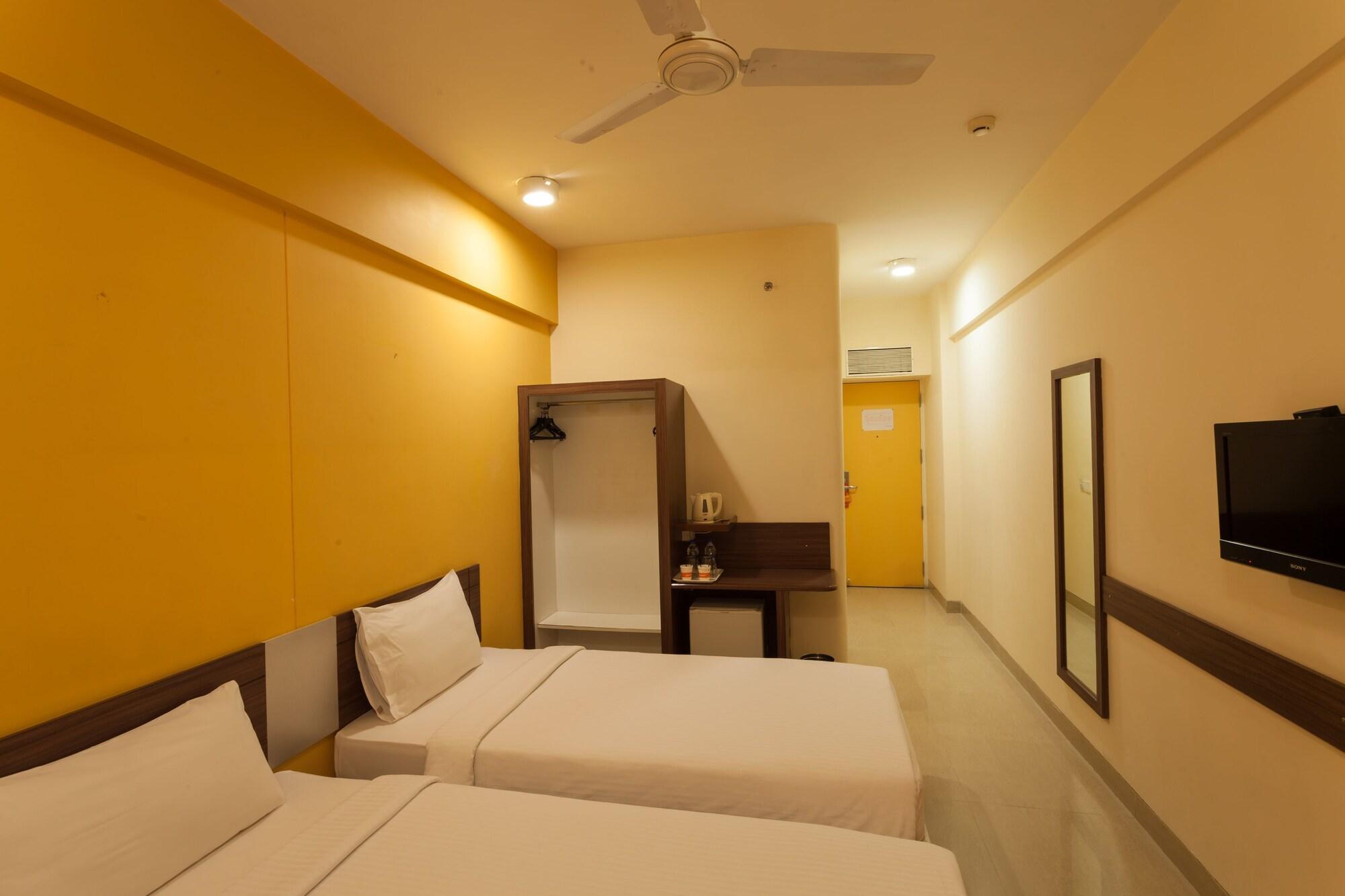 Ahmedabad Vastrapur Hotell Eksteriør bilde